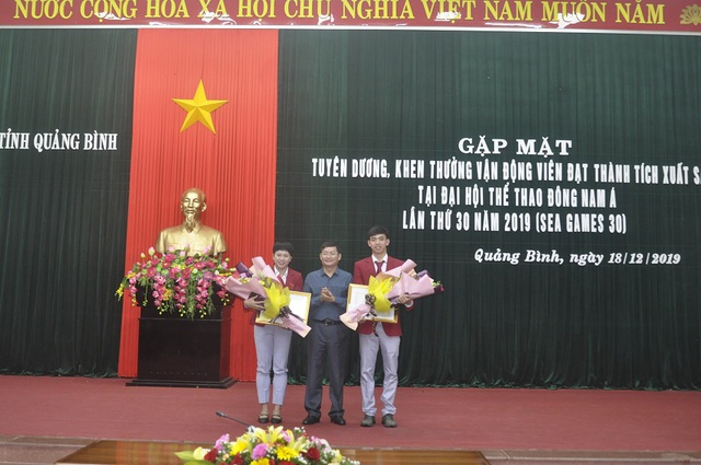Quảng Bình vinh danh vận động viên đạt thành tích xuất sắc tại SEA Games 30 - Ảnh 1.
