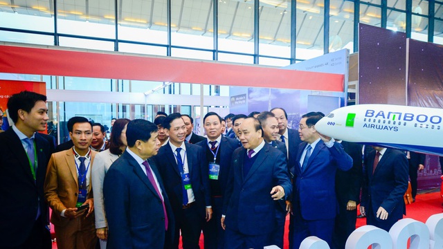 Thủ tướng Chính phủ chúc mừng Bamboo Airways đón máy bay thân rộng đầu tiên - Ảnh 1.