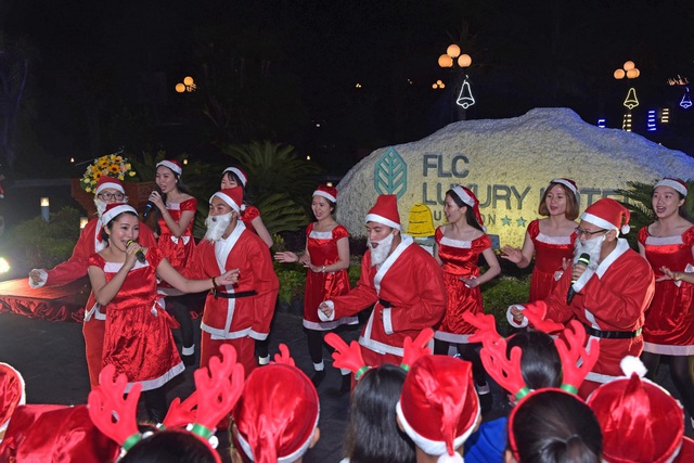 “Mục sở thị” không khí Giáng sinh đặc biệt tại chuỗi resort 5 sao từ Bắc vào Nam - Ảnh 4. “Mục sở thị” không khí Giáng sinh đặc biệt tại chuỗi resort 5 sao từ Bắc vào Nam - Ảnh 4.