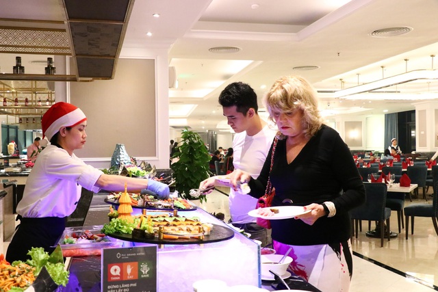 “Mục sở thị” không khí Giáng sinh đặc biệt tại chuỗi resort 5 sao từ Bắc vào Nam - Ảnh 7. “Mục sở thị” không khí Giáng sinh đặc biệt tại chuỗi resort 5 sao từ Bắc vào Nam - Ảnh 7.
