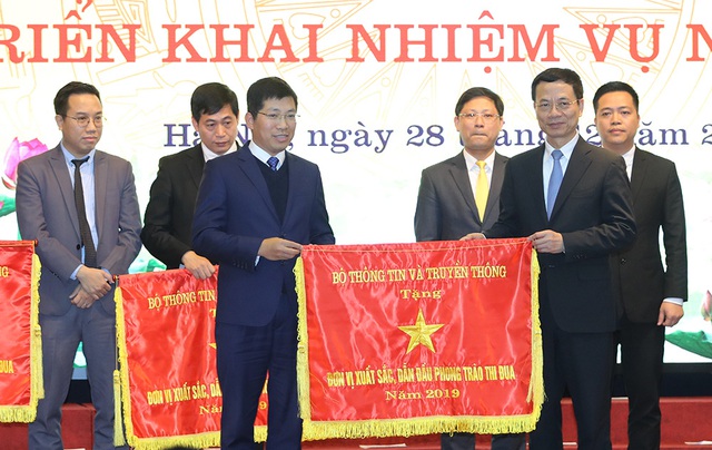 Hình ảnh Thủ tướng Nguyễn Xuân Phúc dự Hội nghị tổng kết ngành Thông tin và Truyền thông - Ảnh 10.