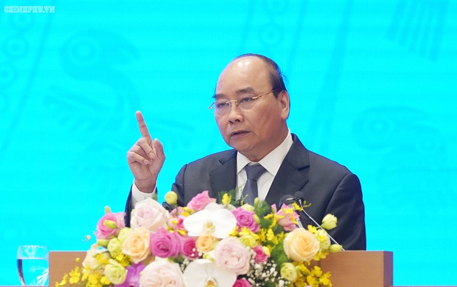 Thủ tướng Nguyễn Xuân Phúc: Không mang quà biếu cấp trên dịp Tết - Ảnh 1.