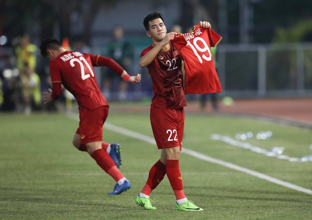 HLV Park Hang-seo úp mở về khả năng trở lại của Quang Hải trong trận chung kết - Ảnh 1.