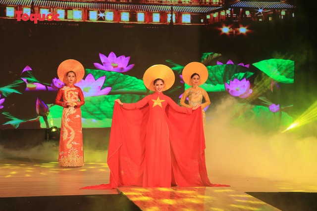 Giới thiệu văn hóa Việt cho du khách quốc tế qua “Áo Dài Show” - Ảnh 20.
