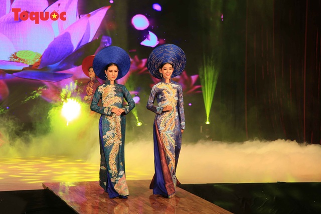 Giới thiệu văn hóa Việt cho du khách quốc tế qua “Áo Dài Show” - Ảnh 23.