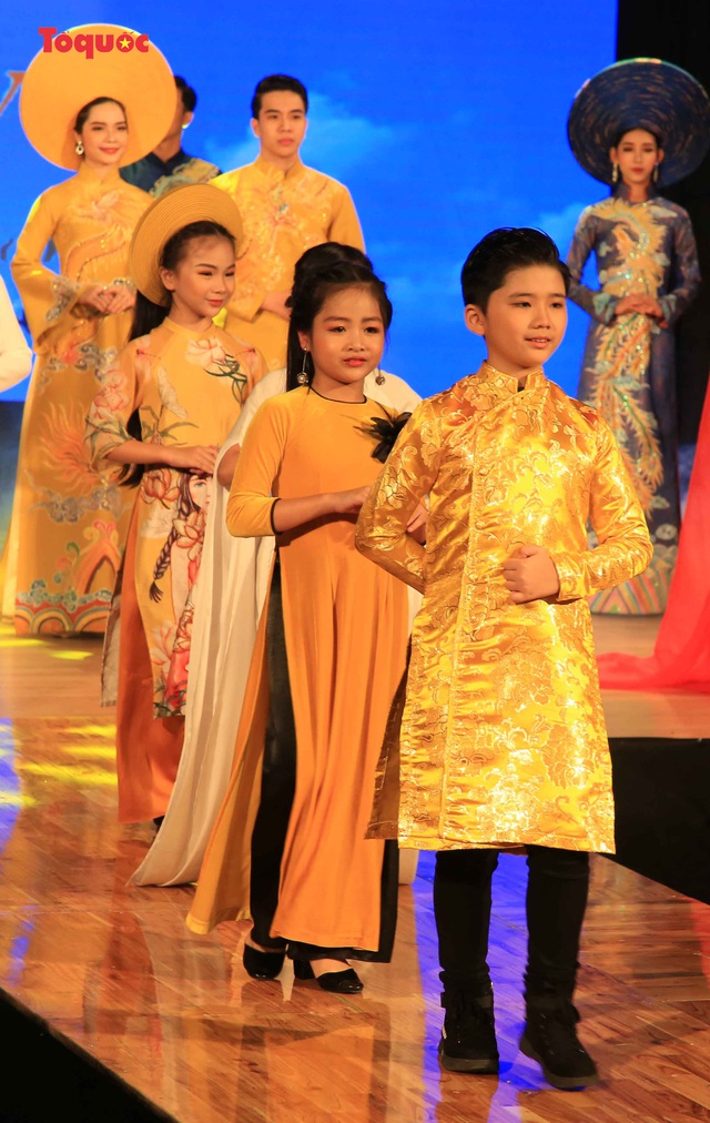 Giới thiệu văn hóa Việt cho du khách quốc tế qua “Áo Dài Show” - Ảnh 26.