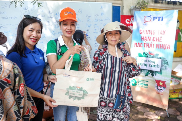 Bộ VHTTDL phối hợp, xây dựng và thực hiện thí điểm mô hình giảm thiểu, tiến tới không sử dụng sản phẩm nhựa dùng một lần - Ảnh 1. Bộ VHTTDL phối hợp, xây dựng và thực hiện thí điểm mô hình giảm thiểu, tiến tới không sử dụng sản phẩm nhựa dùng một lần - Ảnh 1.