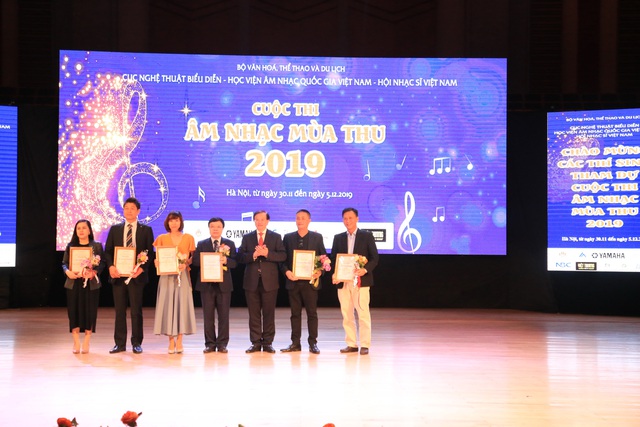 Bế mạc Cuộc thi Âm nhạc Mùa thu 2019 - Ảnh 10.