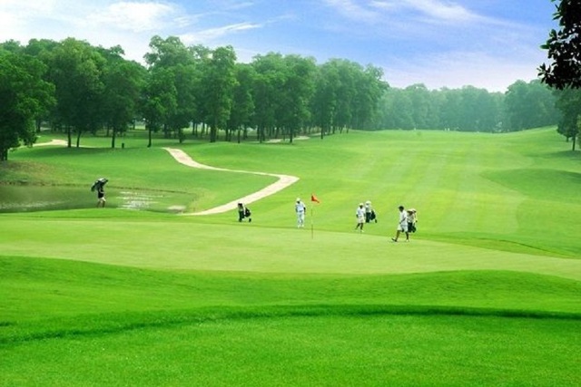 Phó Thủ tướng phê duyệt chủ trương đầu tư 2 dự án sân golf - Ảnh 1.