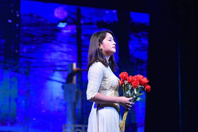Nhà hát Tuổi trẻ công diễn vở “Tin ở hoa hồng” - Ảnh 1.