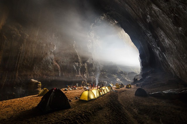 Hang Sơn Đoòng được bình chọn một trong những điểm du lịch tuyệt vời nhất trên thế giới - Ảnh 3.