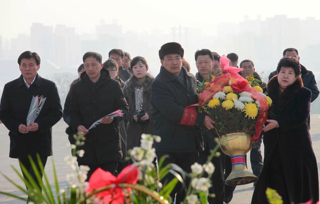 Sự biến mất bất thường của một thứ trong lễ kỷ niệm sinh nhật cố lãnh tụ Triều Tiên - Ảnh 1.