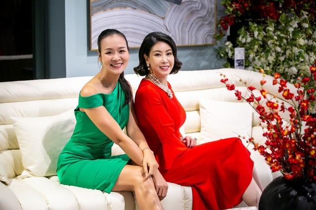 Hoa hậu Hà Kiều Anh xuất hiện rạng rỡ hội ngội các chân dài đình đám - Ảnh 3.