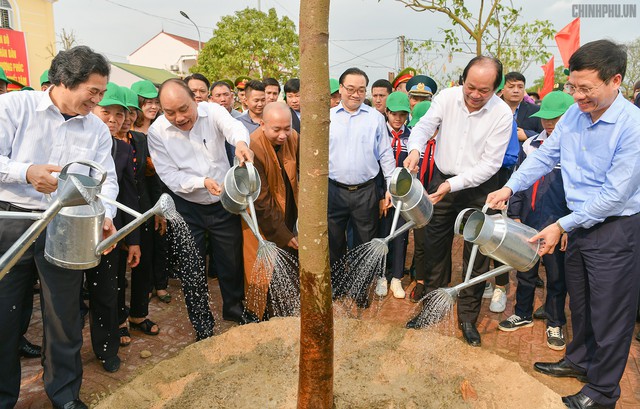 Thủ tướng mong mỗi gia đình Thủ đô trồng một cây, tạo nét đẹp mới của Hà thành - Ảnh 3.
