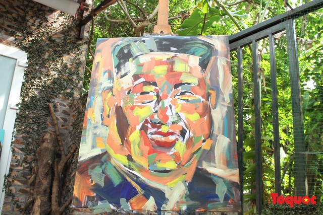 Chiêm ngưỡng những bức tranh của họa sỹ Việt vẽ Chủ tịch Kim Jong Un và Tổng thống Donal Trump  - Ảnh 10.