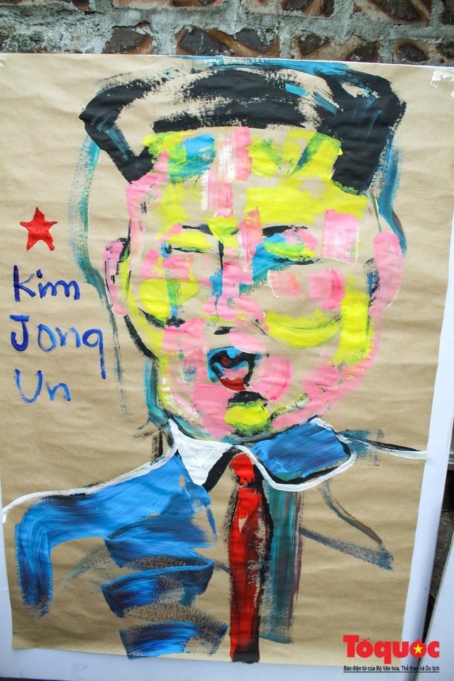Chiêm ngưỡng những bức tranh của họa sỹ Việt vẽ Chủ tịch Kim Jong Un và Tổng thống Donal Trump  - Ảnh 11.