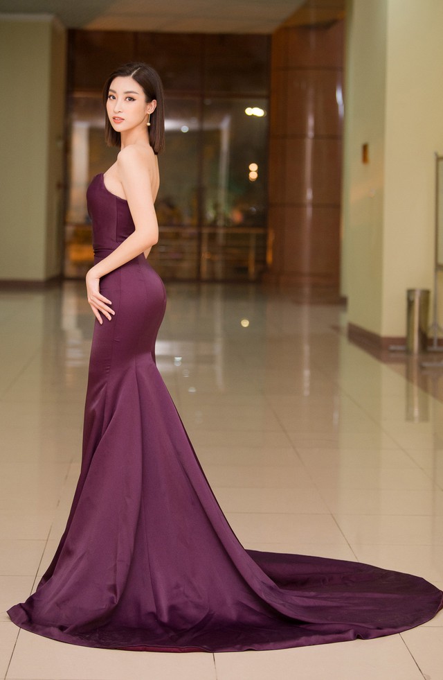 Hết nhiệm kỳ, Hoa hậu Đỗ Mỹ Linh ngày càng quyến rũ - Ảnh 3.
