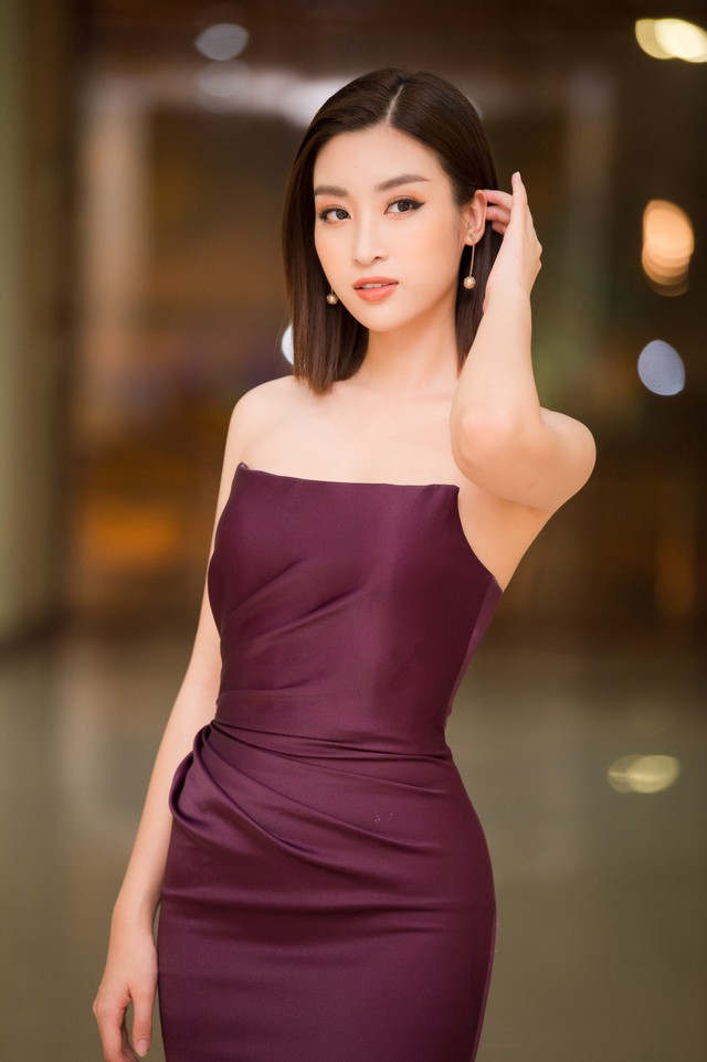Hết nhiệm kỳ, Hoa hậu Đỗ Mỹ Linh ngày càng quyến rũ - Ảnh 5.