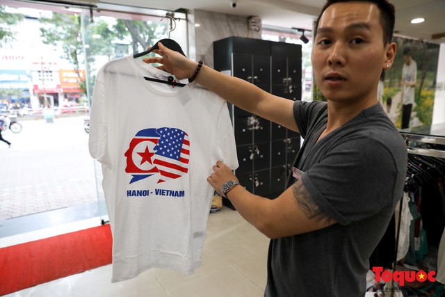 Doanh nghiệp Việt tung mẫu áo quốc kì Mỹ - Triều thu hút nhiều du khách nước ngoài - Ảnh 5.