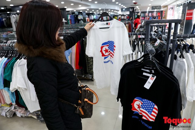 Doanh nghiệp Việt tung mẫu áo quốc kì Mỹ - Triều thu hút nhiều du khách nước ngoài - Ảnh 8.