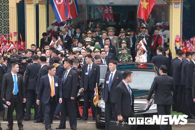 Toàn cảnh lễ đón Chủ tịch Triều Tiên Kim Jong-un tại ga Đồng Đăng - Ảnh 6.