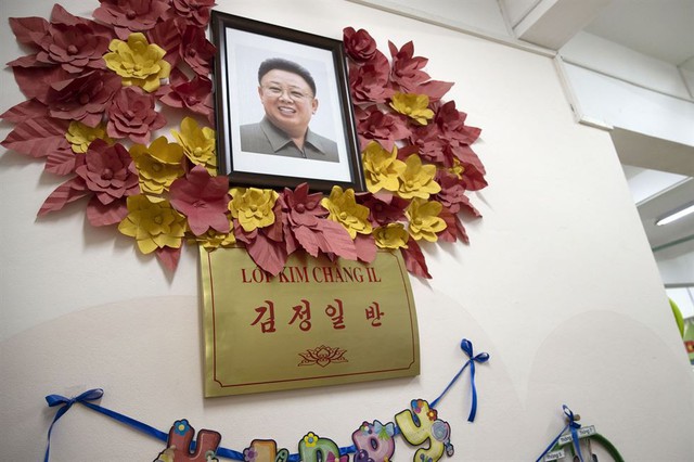 Thiếu nhi Việt Nam chào đón Chủ tịch Kim Jong-un lên báo nước ngoài - Ảnh 4.
