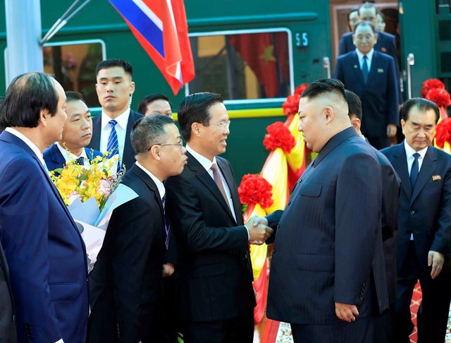 Toàn cảnh lễ đón Chủ tịch Triều Tiên Kim Jong-un tại ga Đồng Đăng - Ảnh 3.