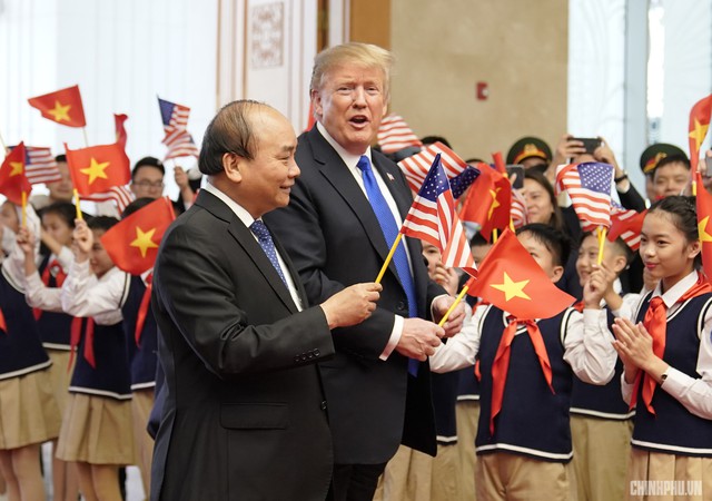 Những hình ảnh Thủ tướng Nguyễn Xuân Phúc hội kiến Tổng thống Mỹ Donald Trump - Ảnh 4.