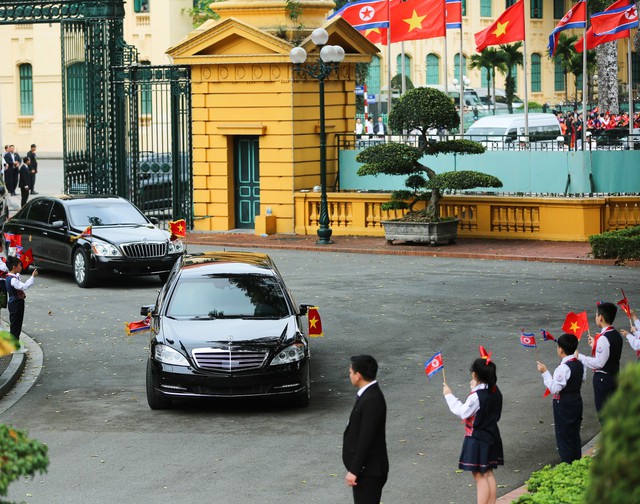 Lễ đón trang trọng Nhà lãnh đạo Triều Tiên Kim Jong-un tại Phủ Chủ tịch - Ảnh 3.
