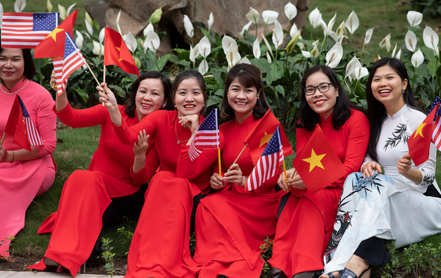 Nụ cười Việt Nam tỏa nắng trong loạt ảnh của phóng viên Nhà Trắng - Ảnh 11.