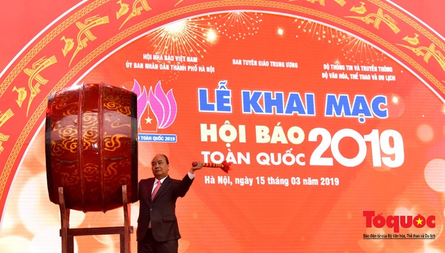 Thủ tướng Nguyễn Xuân Phúc đánh trống Khai mạc Hội báo toàn quốc năm 2019 - Ảnh 3.