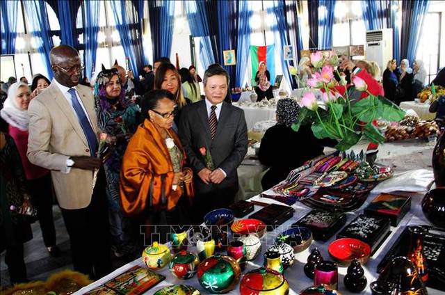 Quảng bá văn hóa và ẩm thực Việt Nam đến với người dân Algeria - Ảnh 1.