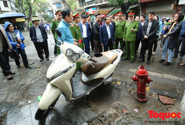 Kiểm tra PCCC phố cổ Hà Nội: An toàn cháy nổ ở mức báo động - Ảnh 11.