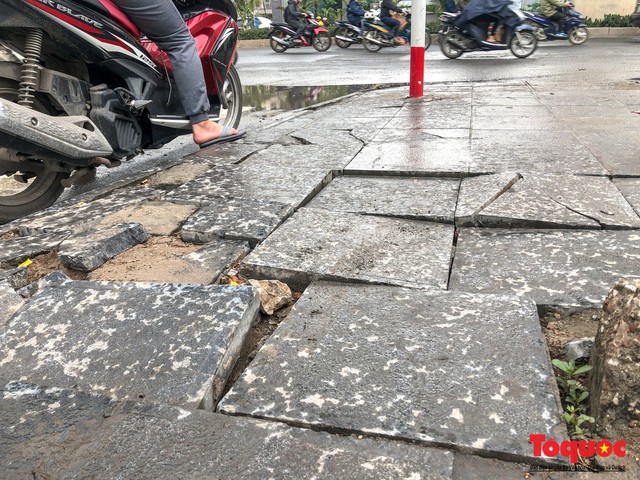 Những ý kiến xung quanh việc cấm xe máy thí điểm trên 2 tuyến đường Nguyễn Trãi, Lê Văn Lương - Ảnh 12.