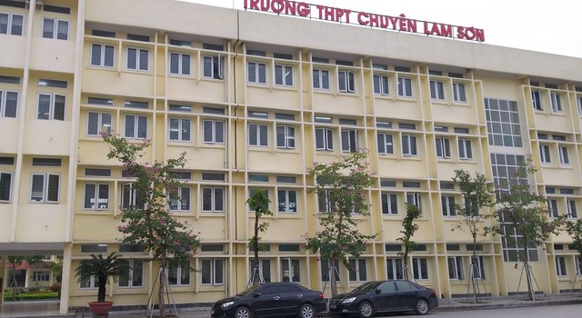 Thanh Hóa kết luận hàng loạt vi phạm ở trường THPT Chuyên Lam Sơn - Ảnh 1.