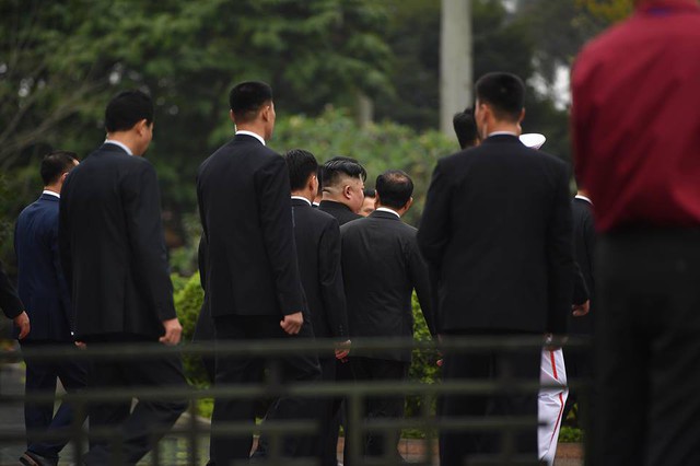 Chủ tịch Triều Tiên Kim Jong-un viếng lăng Chủ tịch Hồ Chí Minh - Ảnh 23.
