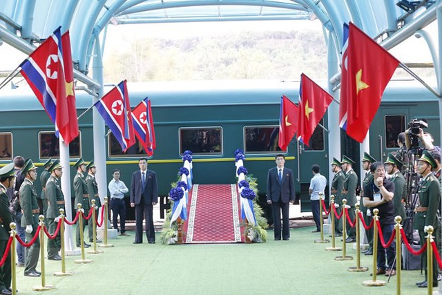 Lễ tiễn Chủ tịch Kim Jong-un tại ga Đồng Đăng - Ảnh 14.