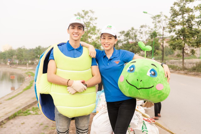 Sau khi công khai tình cảm, Bình An và Á hậu Phương Nga thoải mái chăm sóc nhau không né tránh ống kính - Ảnh 7.