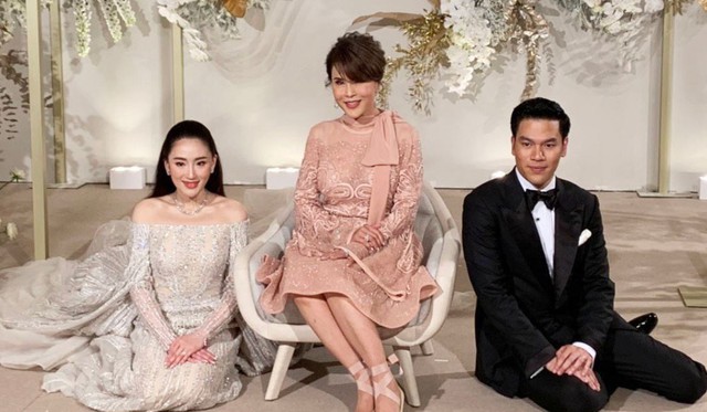 Bất ngờ đám cưới tráng lệ con gái út của ông Thaksin ở Hong Kong - Ảnh 4.