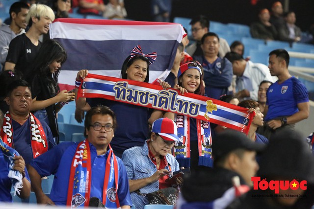 Trung vệ Duy Mạnh và dàn Hot Girl tới tiếp lửa cho U23 Việt Nam - Ảnh 6.