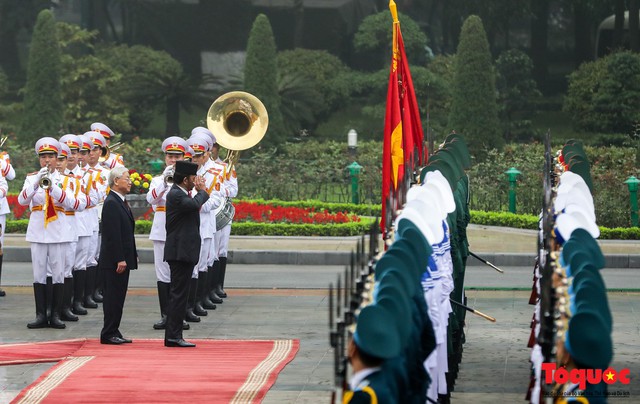 Tổng Bí thư, Chủ tịch nước Nguyễn Phú Trọng chủ trì Lễ đón chính thức Quốc vương Brunei thăm cấp Nhà nước tới Việt Nam - Ảnh 7.