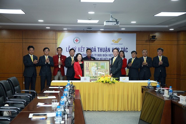Tổng công ty Bưu điện Việt Nam và Trung ương Hội Chữ Thập đỏ Việt Nam ký thỏa thuận hợp tác - Ảnh 4.