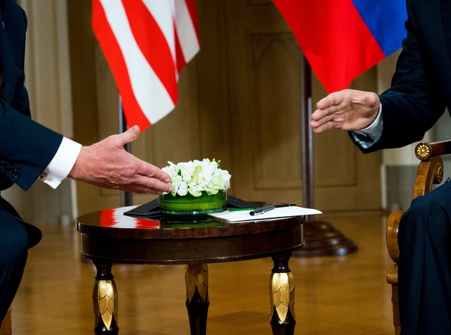 Bên trong quan hệ Tổng thống Trump và Nga: Sự thật bí mật uẩn khúc này? - Ảnh 1.