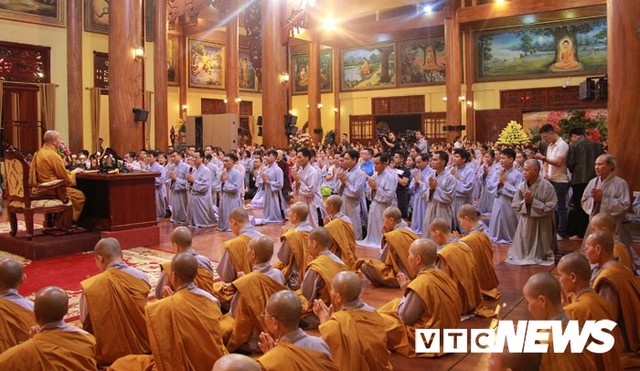 Đại đức Thích Trúc Thái Minh xin lỗi nhân dân, phật tử sau khi chùa Ba Vàng truyền bá vong báo oán - Ảnh 2.
