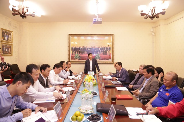 Bộ trưởng Nguyễn Ngọc Thiện đặt mục tiêu cho Liên đoàn bóng đá Việt Nam - Ảnh 1.