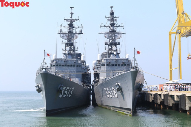 Hình ảnh hai tàu khu trục Nhật Bản cập cảng Tiên Sa - Đà Nẵng - Ảnh 1.
