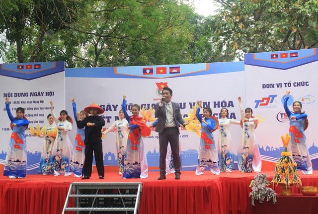 Ngày hội giao lưu văn hóa Việt Nam - Lào - Cam-pu-chia - Ảnh 1.