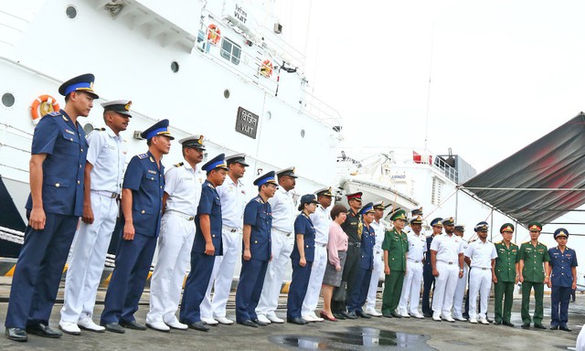 Tàu lực lượng bảo vệ bờ biển Ấn Độ tới Đà Nẵng - Ảnh 2.