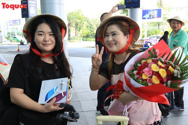 Đà Nẵng chào đón chuyến bay AirAsia đầu tiên từ Chiang Mai - Ảnh 2.