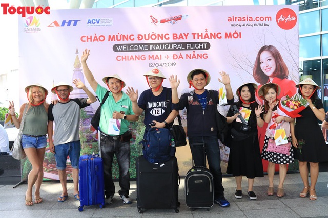 Đà Nẵng chào đón chuyến bay AirAsia đầu tiên từ Chiang Mai - Ảnh 4.